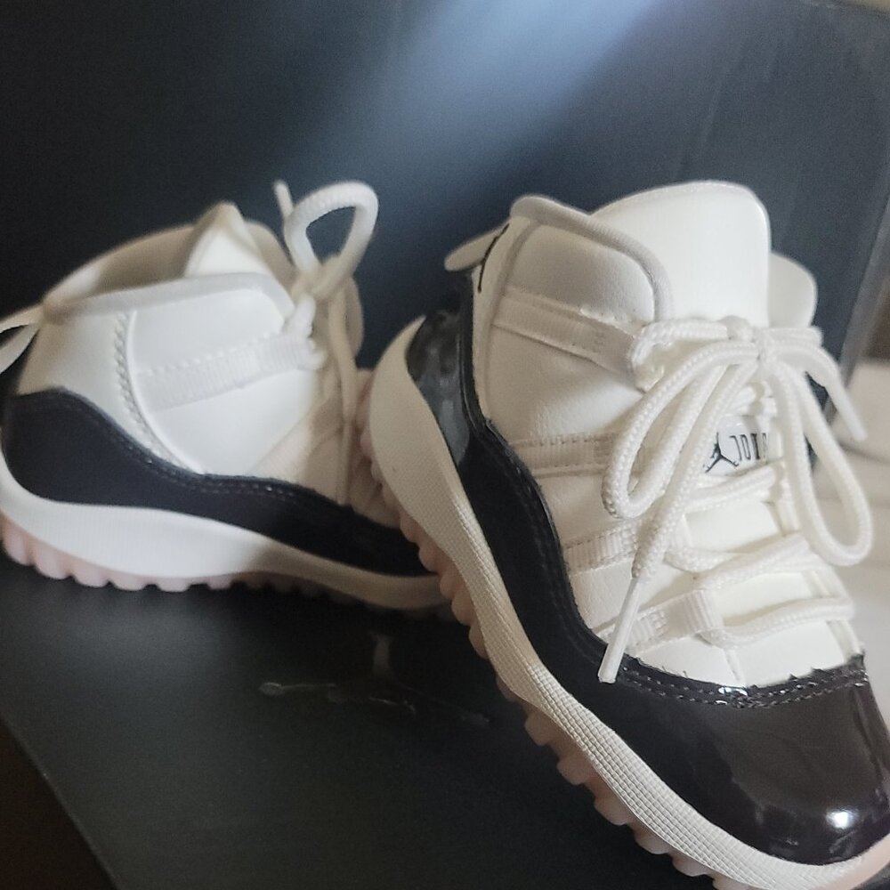 Jordan Retro 11